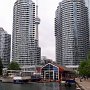 Harbourfront Center (CN Tower in the background) / Nadbrzeże Harbourfront (w tle wieża CN Tower) Toronto<br />fot. Dagmara Drewniak